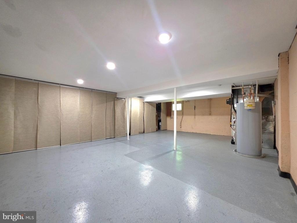 2215 Collingwood Road - Photo 39