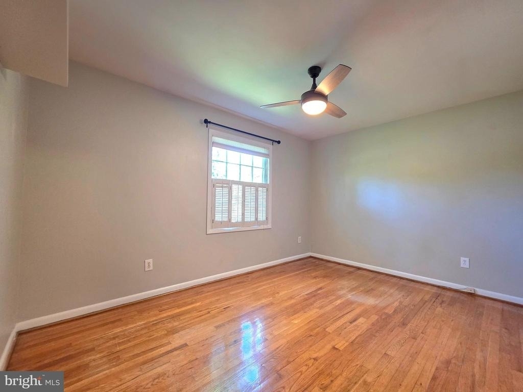 2215 Collingwood Road - Photo 21