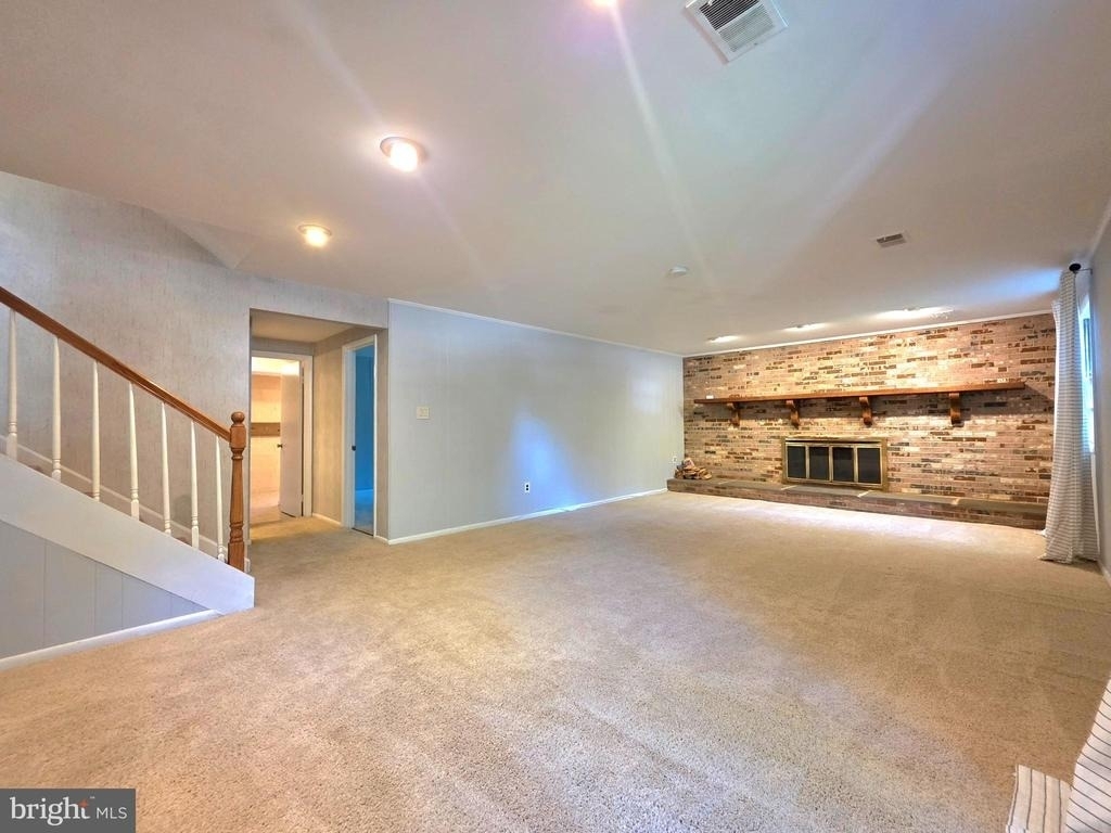 2215 Collingwood Road - Photo 27