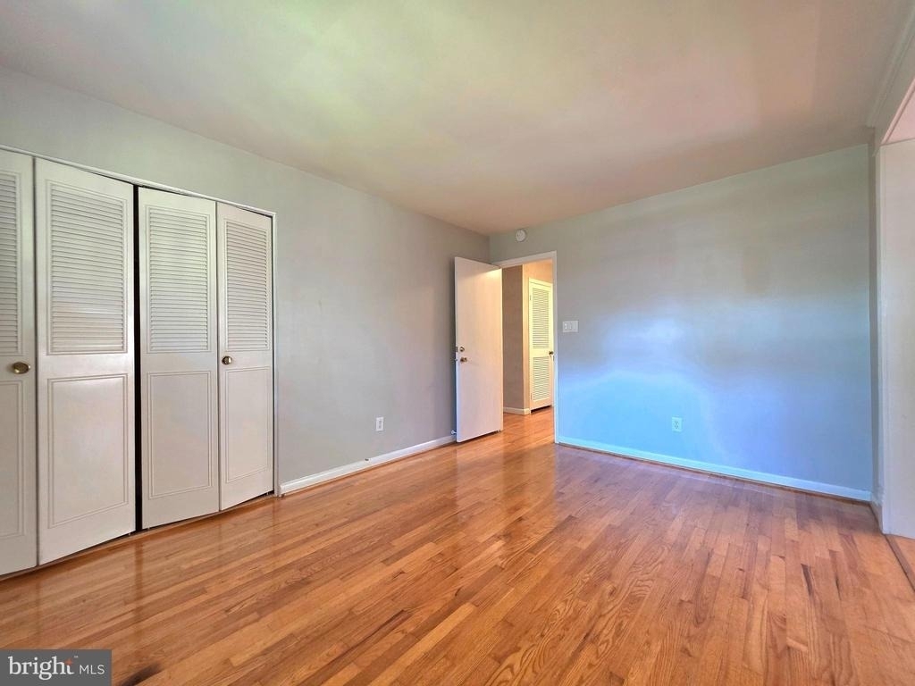 2215 Collingwood Road - Photo 17