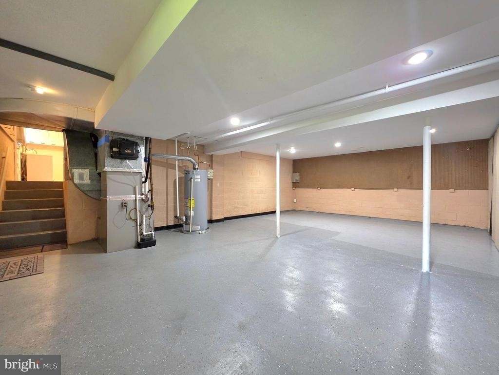 2215 Collingwood Road - Photo 37
