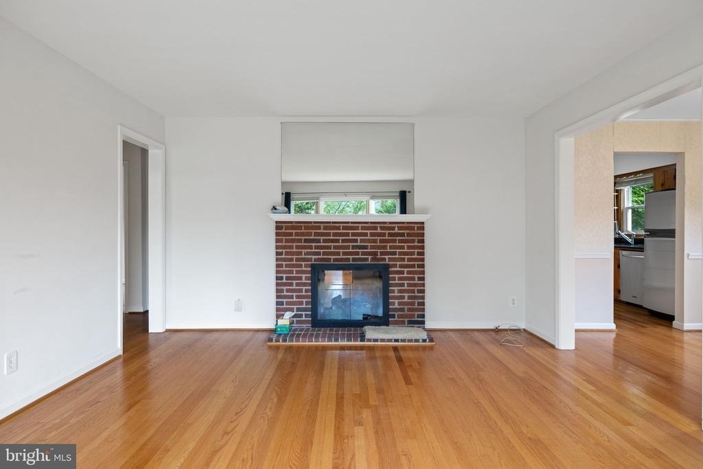 1312 Stafford Avenue - Photo 19
