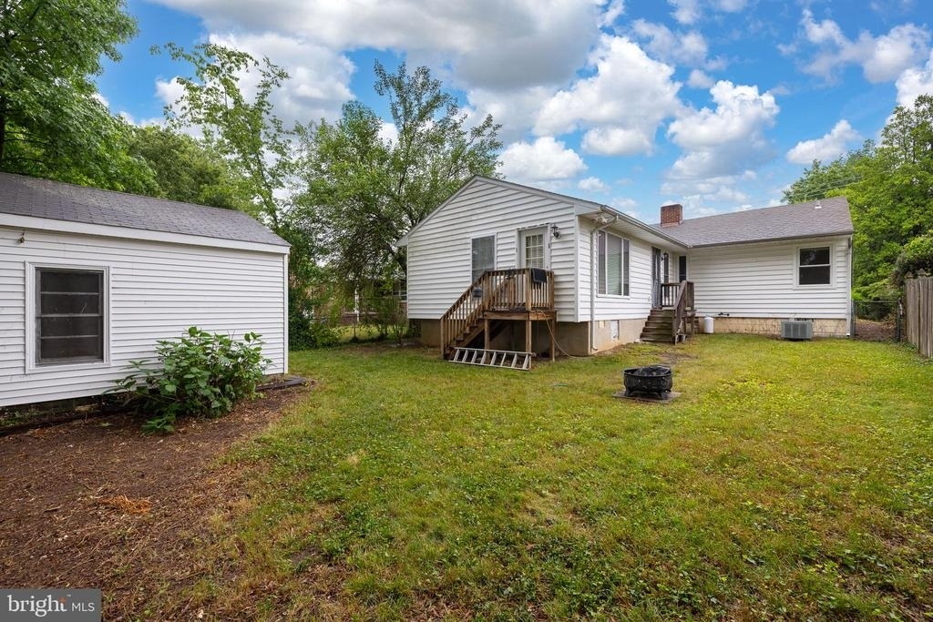 1312 Stafford Avenue - Photo 11