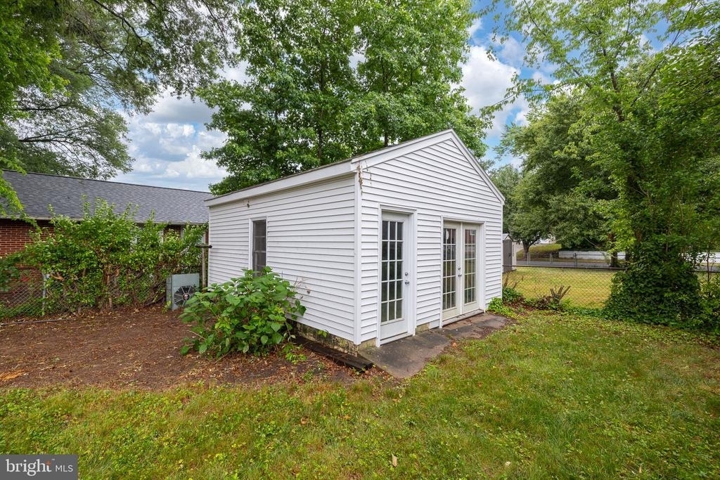 1312 Stafford Avenue - Photo 10