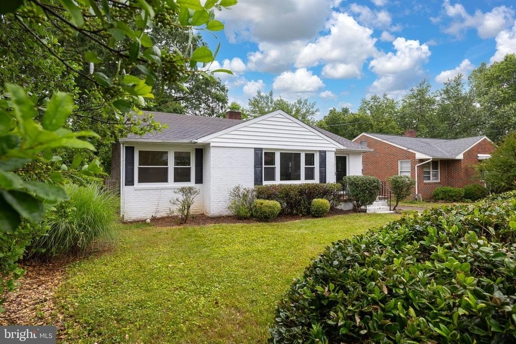 1312 Stafford Avenue - Photo 7