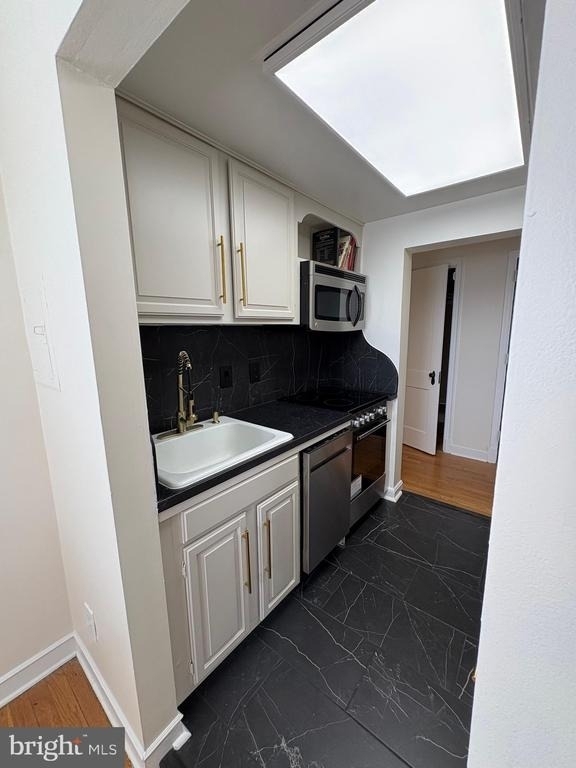 402 Bashford Lane - Photo 9