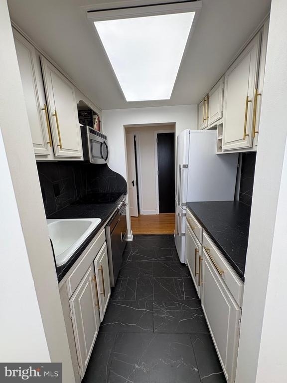 402 Bashford Lane - Photo 11