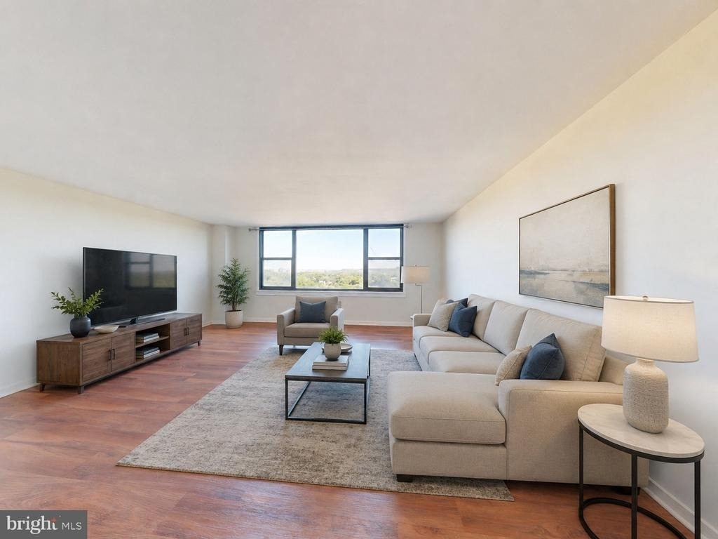 4600 Duke Street - Photo 0