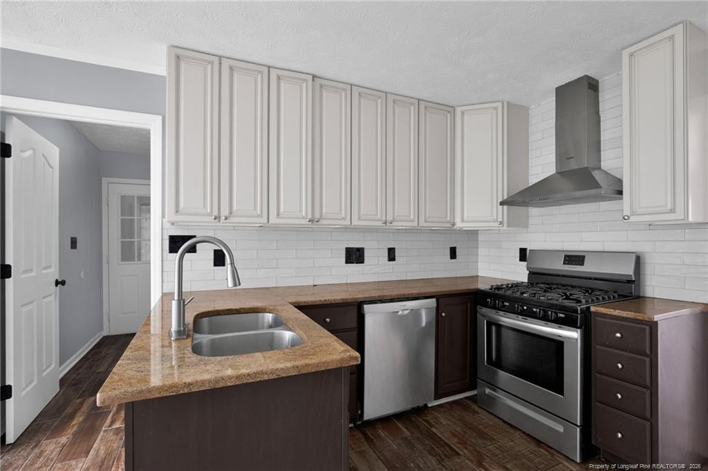 1183 Helmsley Drive - Photo 11