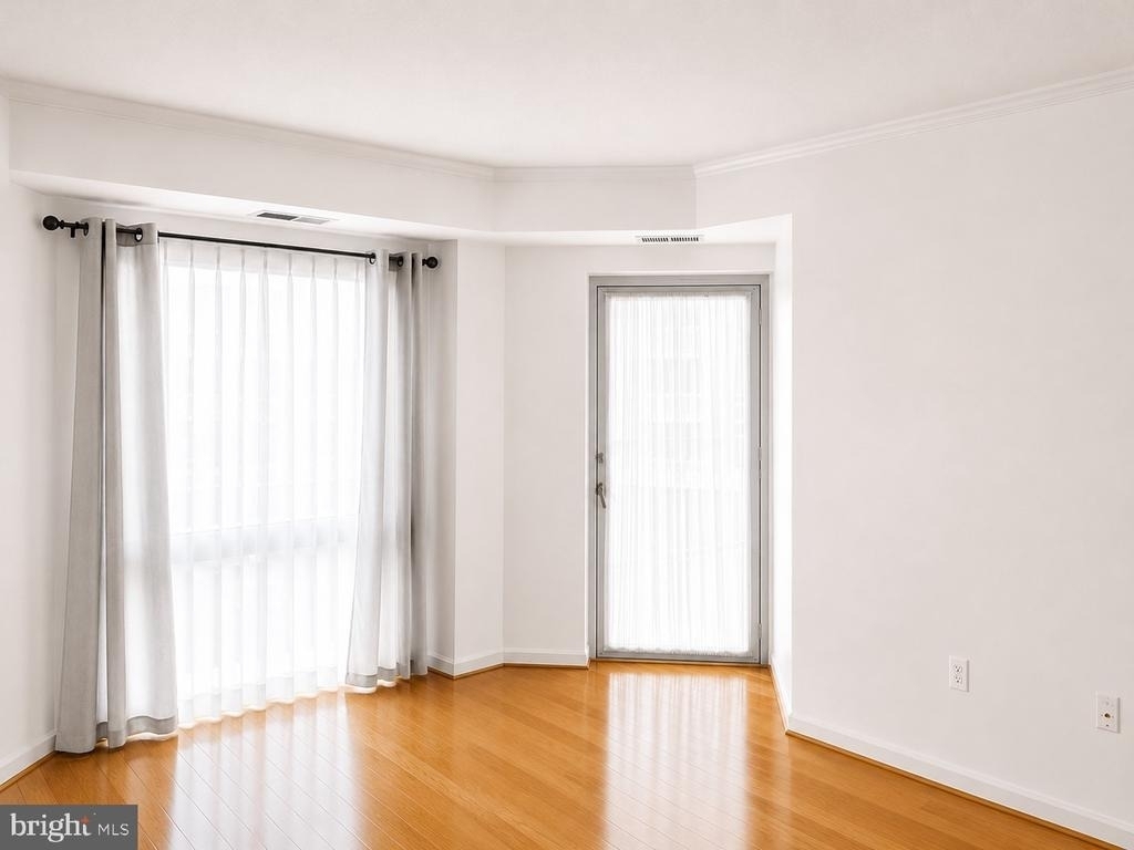 3101 N Hampton Drive - Photo 5