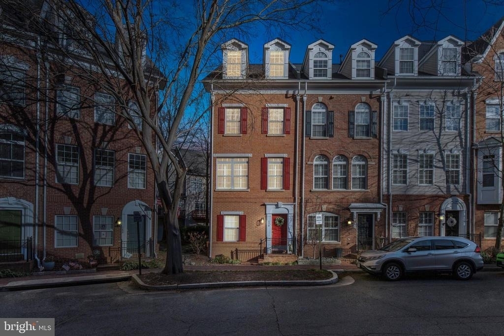170 Martin Lane - Photo 4