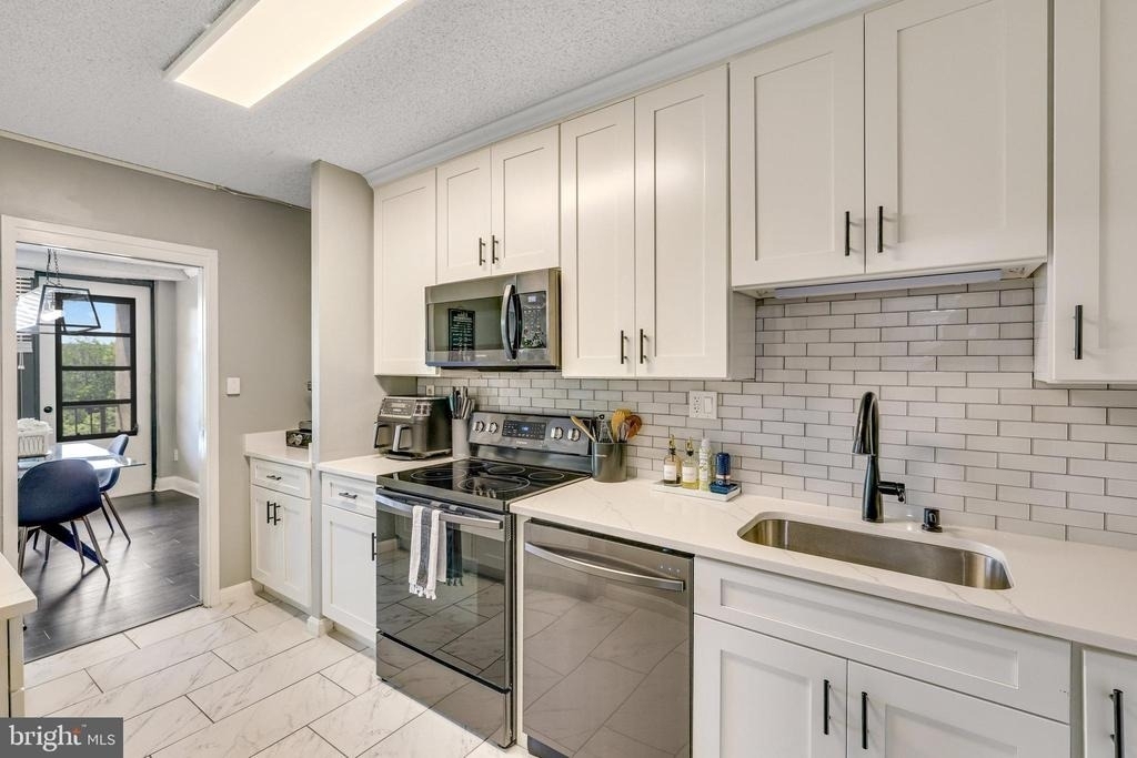 5500 Holmes Run Parkway - Photo 9