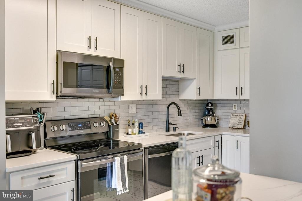 5500 Holmes Run Parkway - Photo 5