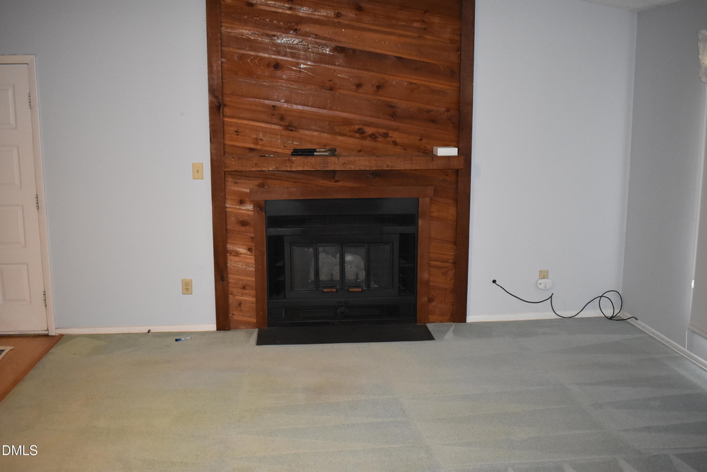209 Reynolds N - Photo 8