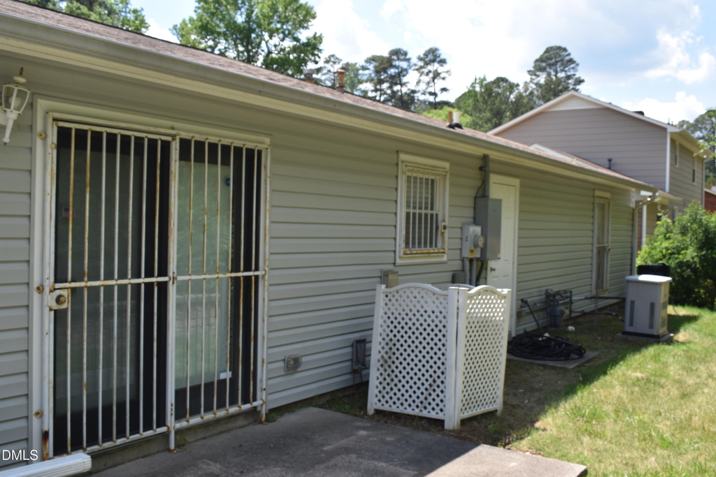 209 Reynolds N - Photo 3