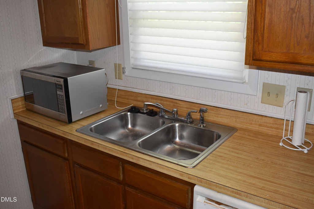 209 Reynolds N - Photo 11