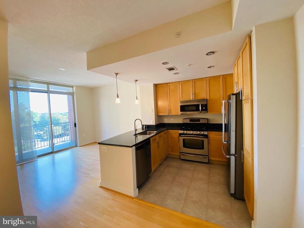 820 N Pollard Street - Photo 0