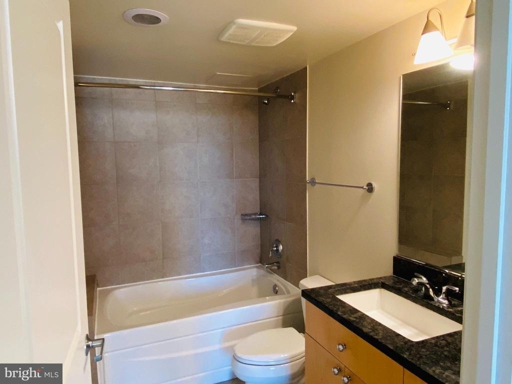 820 N Pollard Street - Photo 3