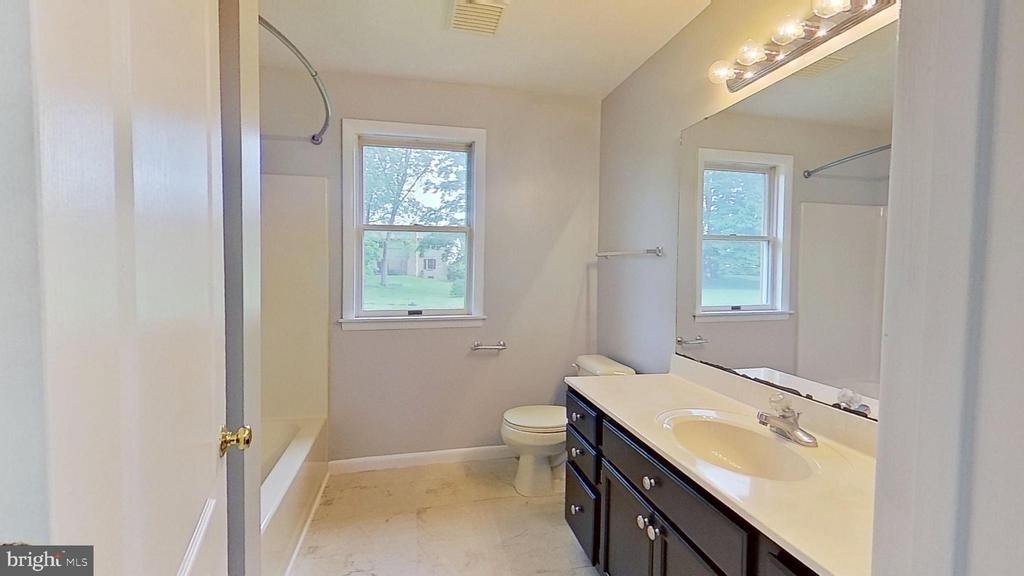 212 Ark Drive - Photo 4