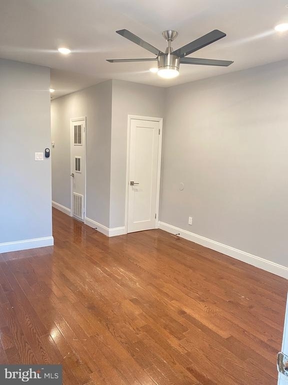 400-418 W Walnut Lane - Photo 3