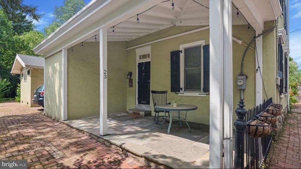 23 W Walnut Lane - Photo 4