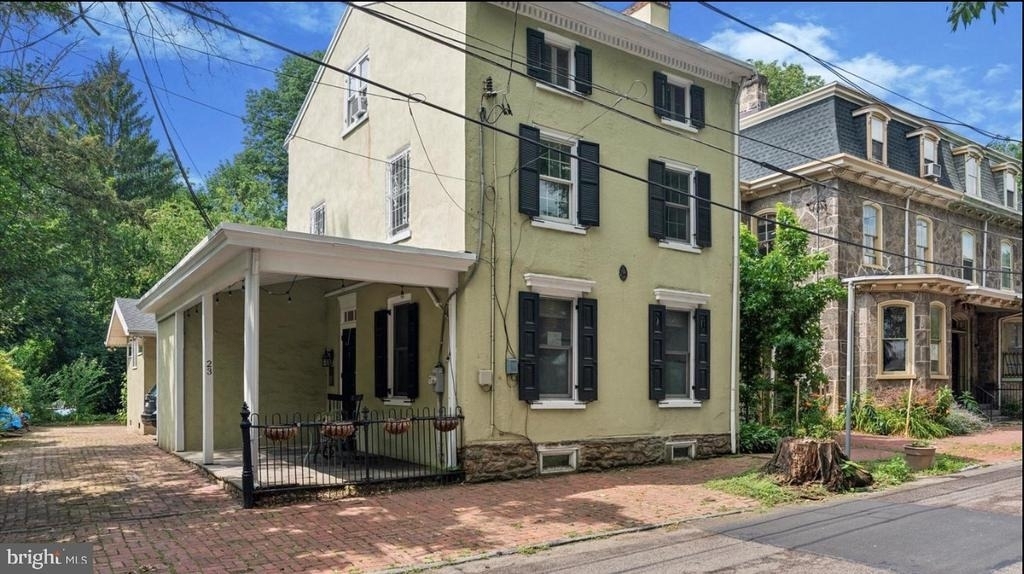 23 W Walnut Lane - Photo 2