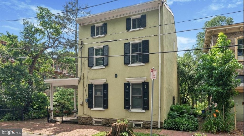 23 W Walnut Lane - Photo 3