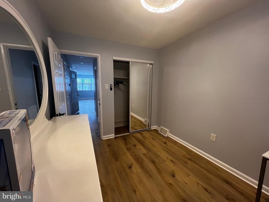 9911 Lackland Drive - Photo 13