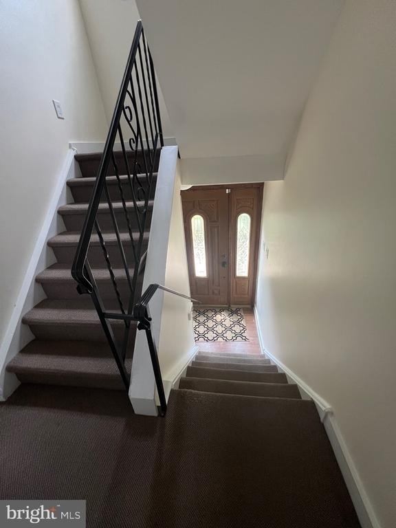 9911 Lackland Drive - Photo 4