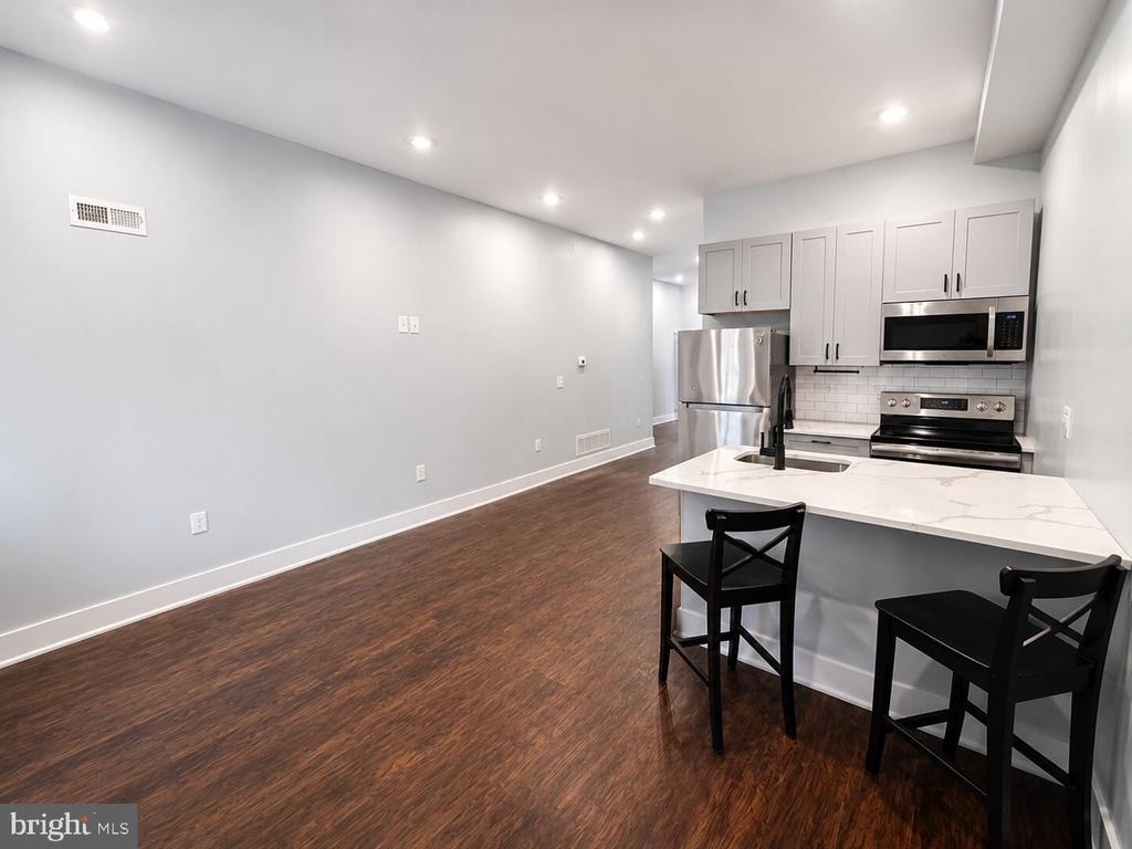 3213 W Susquehanna Avenue - Photo 5