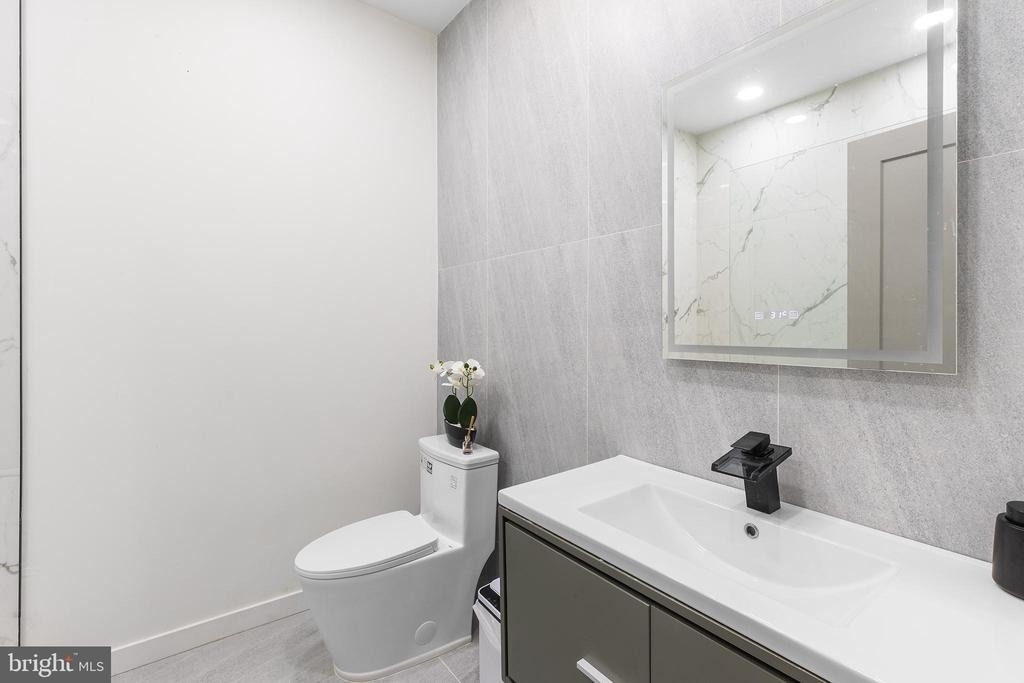 647 N 41st Street - Photo 6