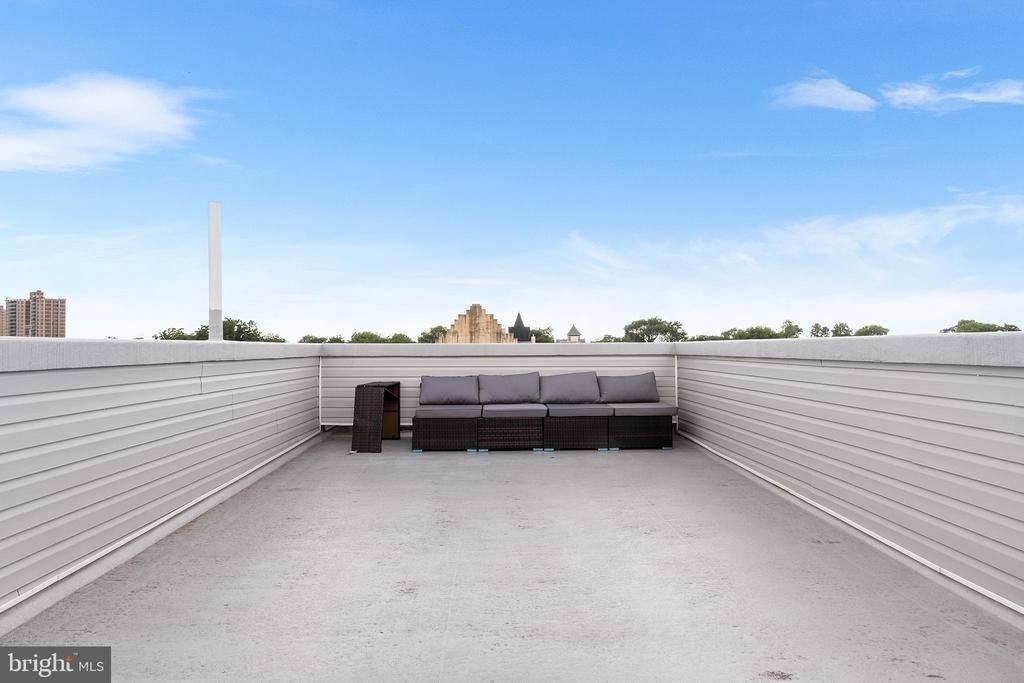 647 N 41st Street - Photo 17
