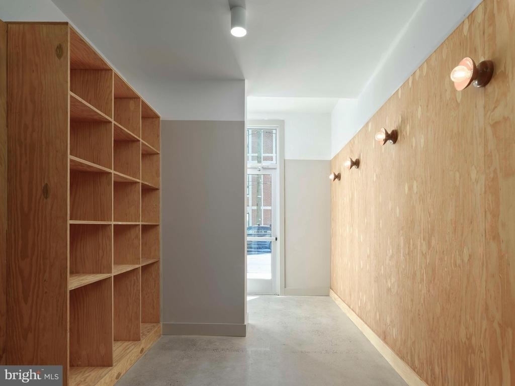 2406 Frankford Avenue - Photo 10