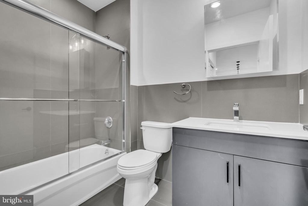 330 Cecil B Moore Avenue - Photo 10