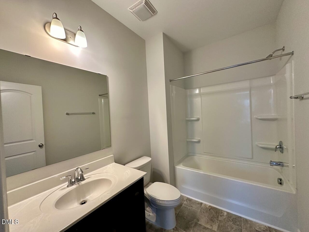 653 Grand Central Station - Photo 25