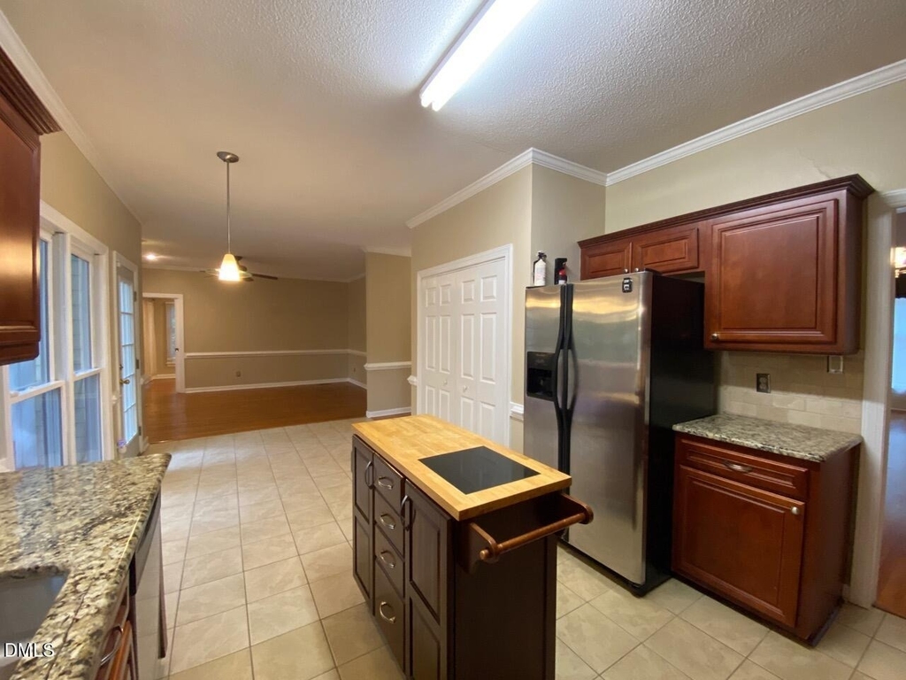 1012 Sturbridge Drive - Photo 8