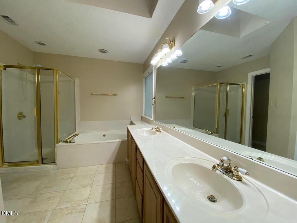 1012 Sturbridge Drive - Photo 13