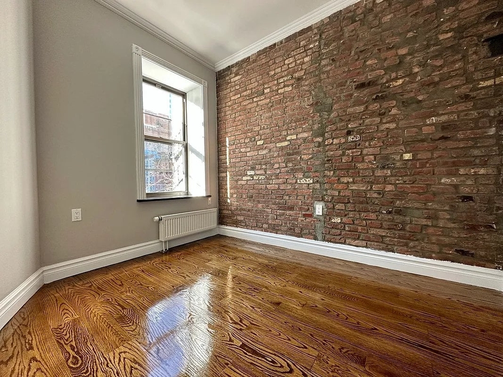 E 13th Street & 3rd Ave., New York, NY 10003 - Photo 6