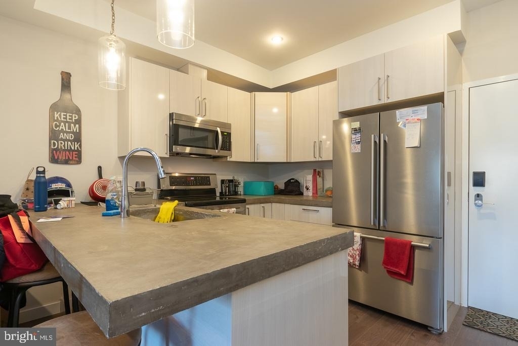 938 New Market Street - Photo 1