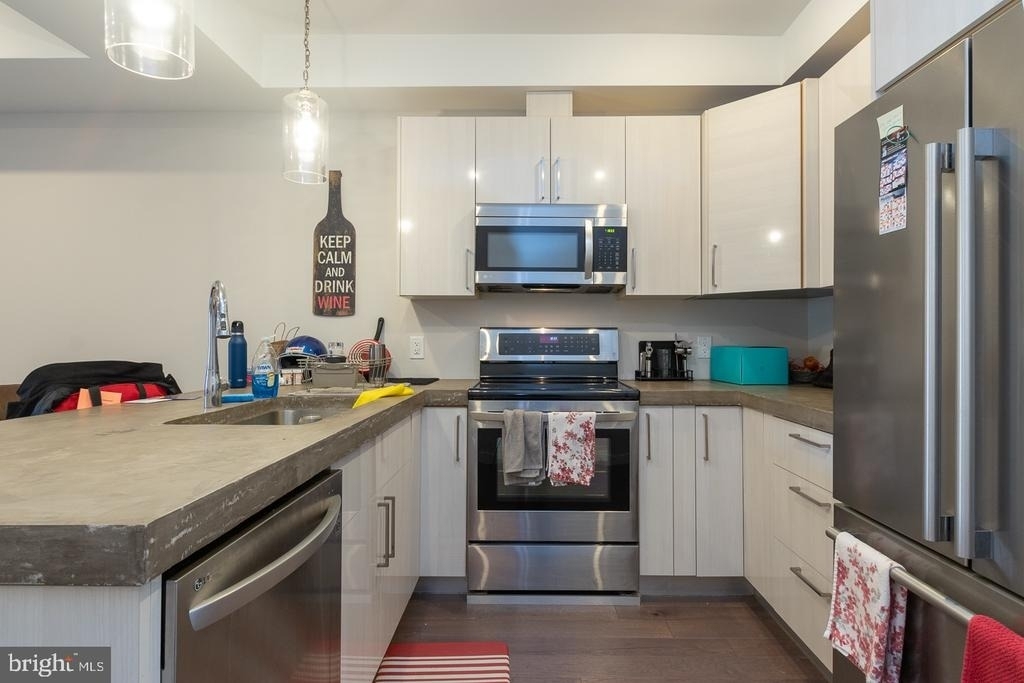 938 New Market Street - Photo 2