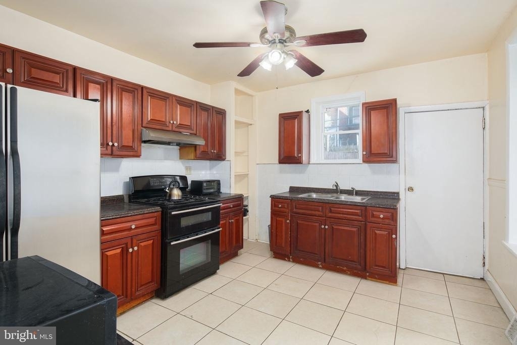 3118 Haverford Avenue - Photo 1