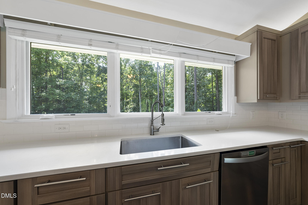 1605 Ridge Road - Photo 12