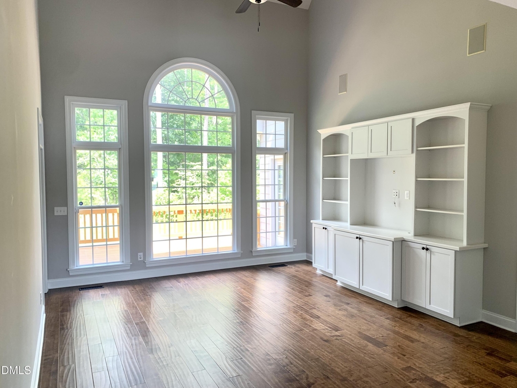 5013 Kettle Creek Road - Photo 2