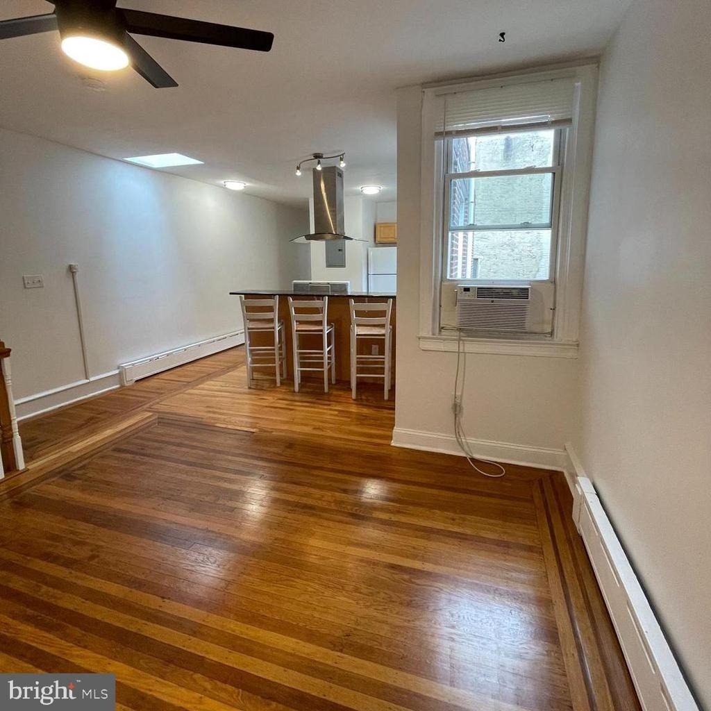 641 Bainbridge Street - Photo 13