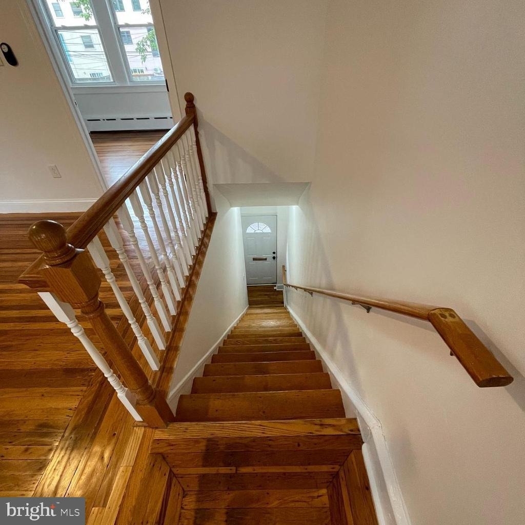 641 Bainbridge Street - Photo 2