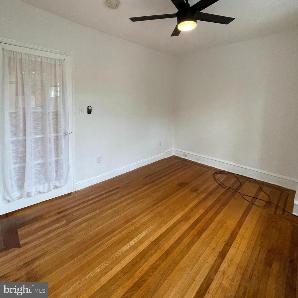 641 Bainbridge Street - Photo 11