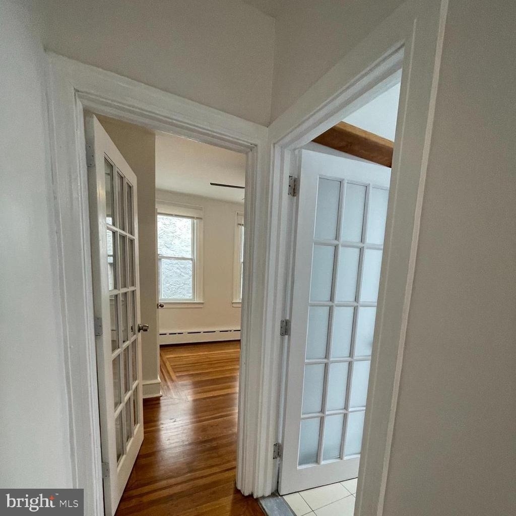 641 Bainbridge Street - Photo 15
