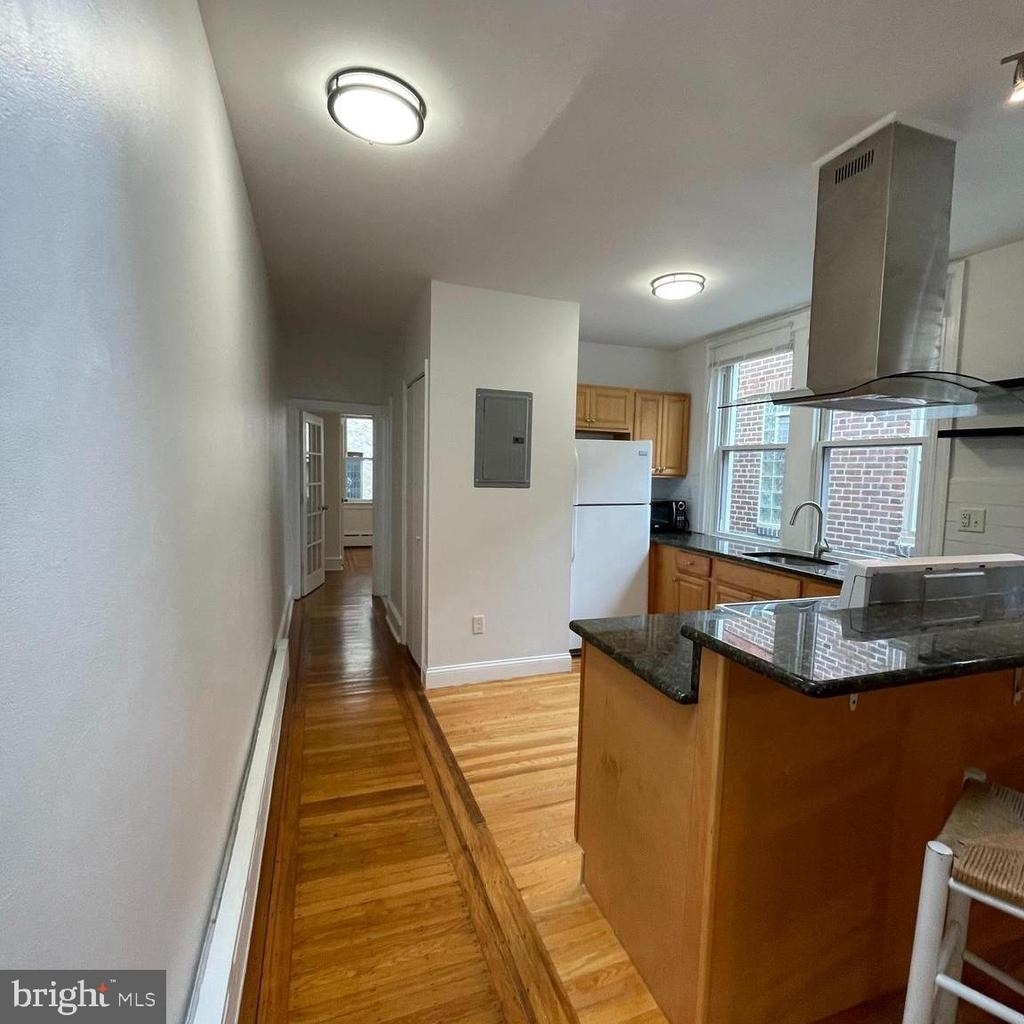 641 Bainbridge Street - Photo 0
