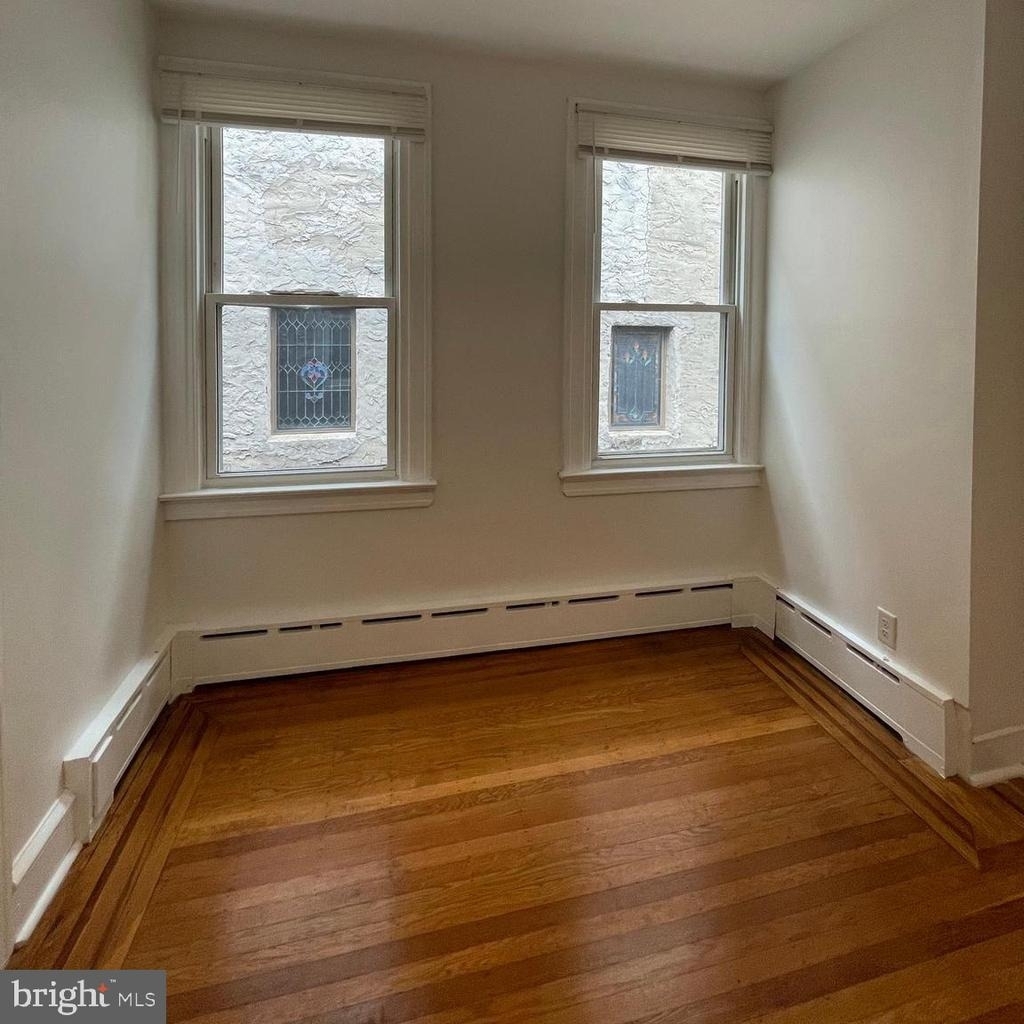 641 Bainbridge Street - Photo 21