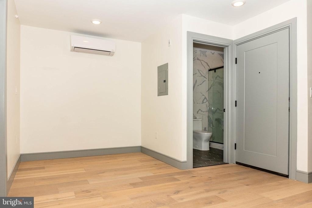 327 S 16th Street - Photo 3